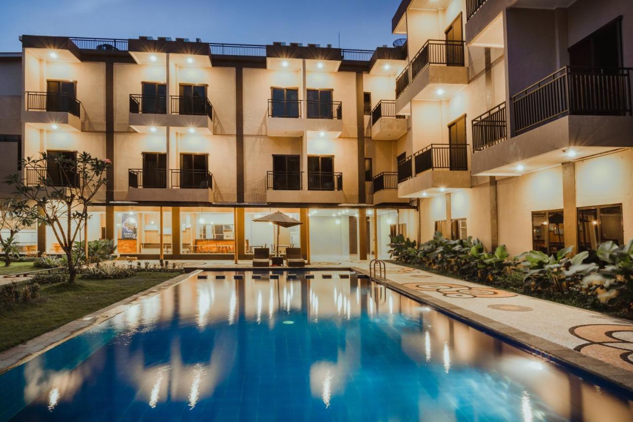 Kuta  Panfila Hotel מראה חיצוני תמונה