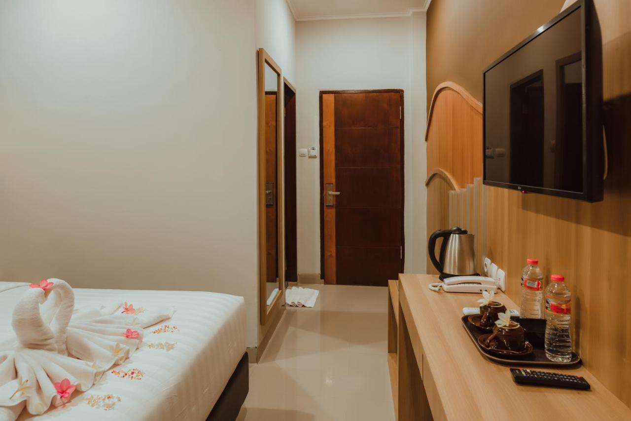 Kuta  Panfila Hotel מראה חיצוני תמונה
