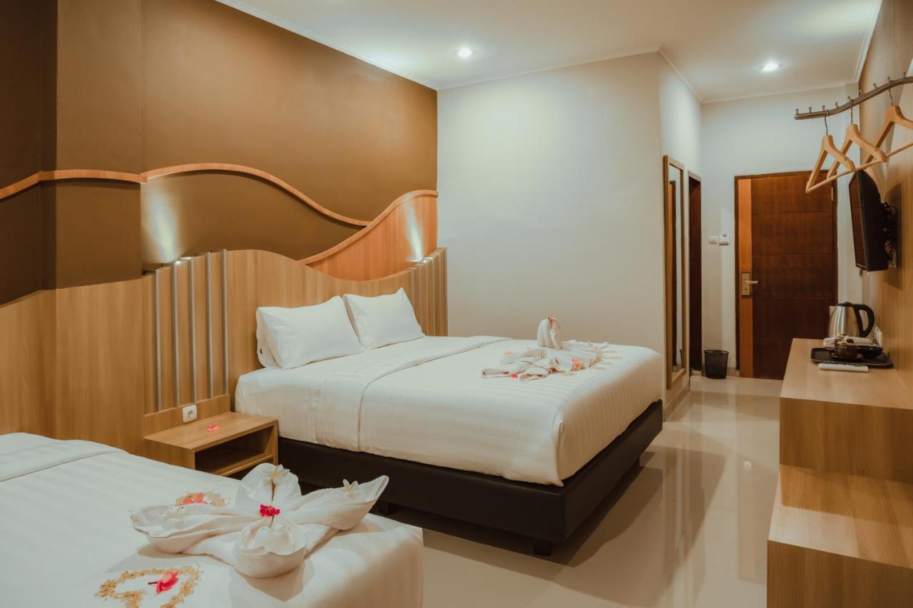 Kuta  Panfila Hotel מראה חיצוני תמונה