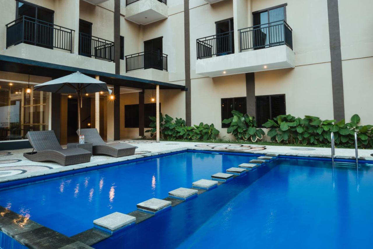 Kuta  Panfila Hotel מראה חיצוני תמונה