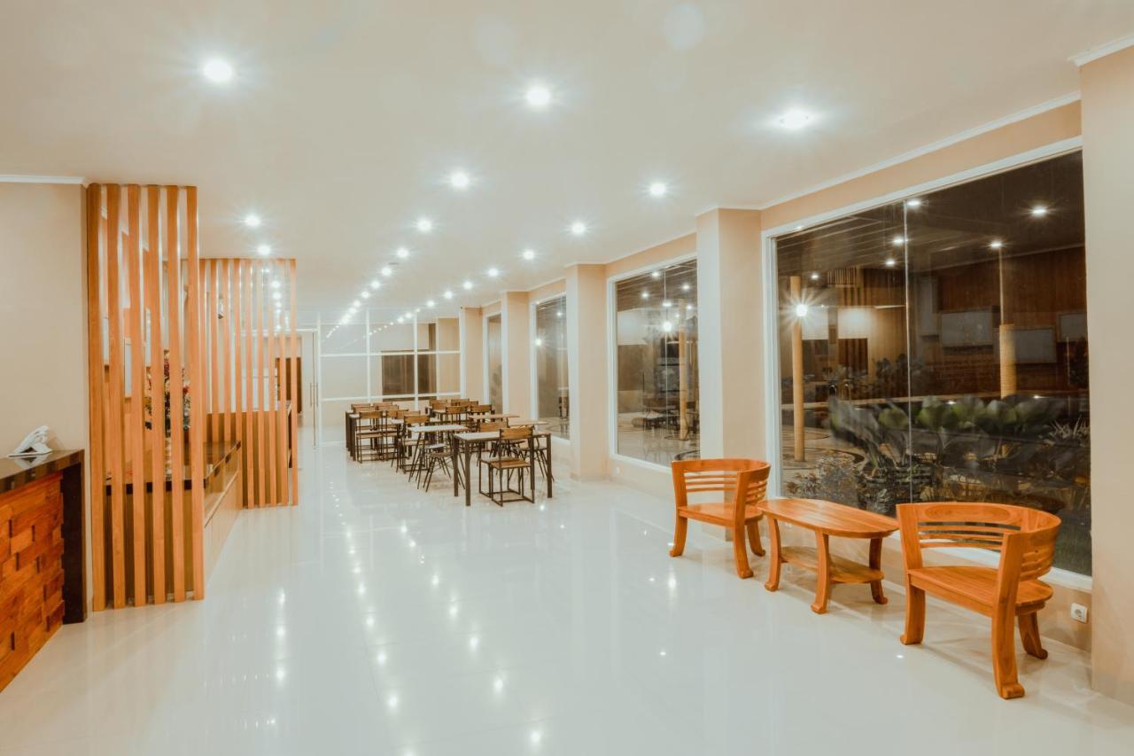 Kuta  Panfila Hotel מראה חיצוני תמונה