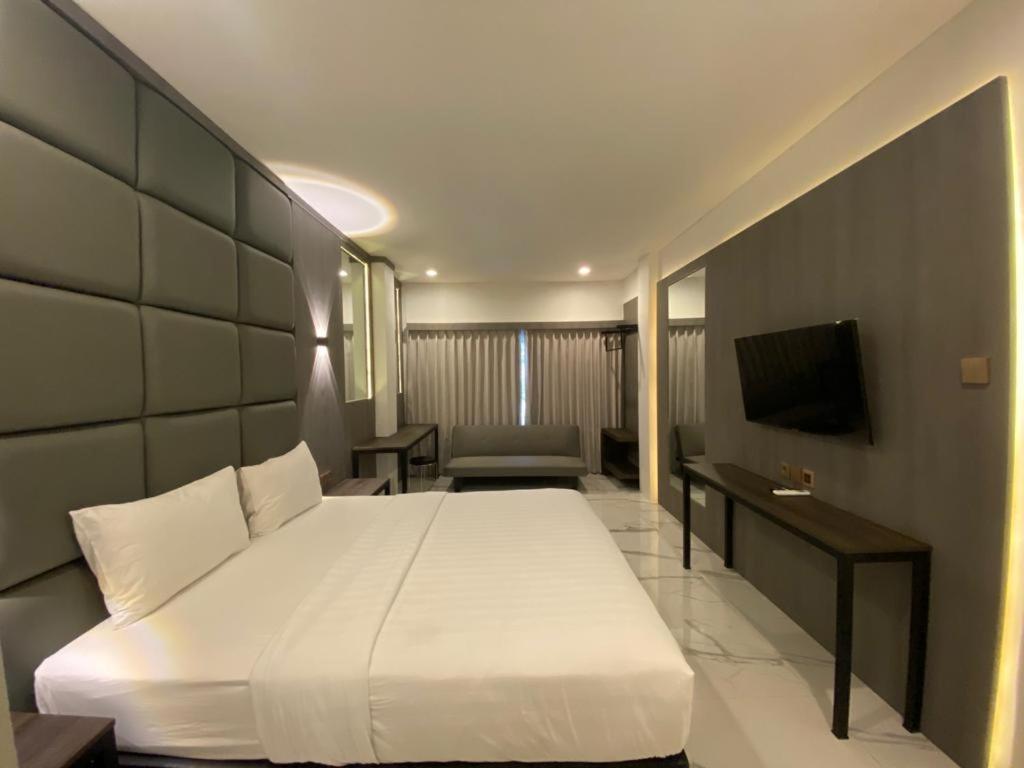 Kuta  Panfila Hotel מראה חיצוני תמונה