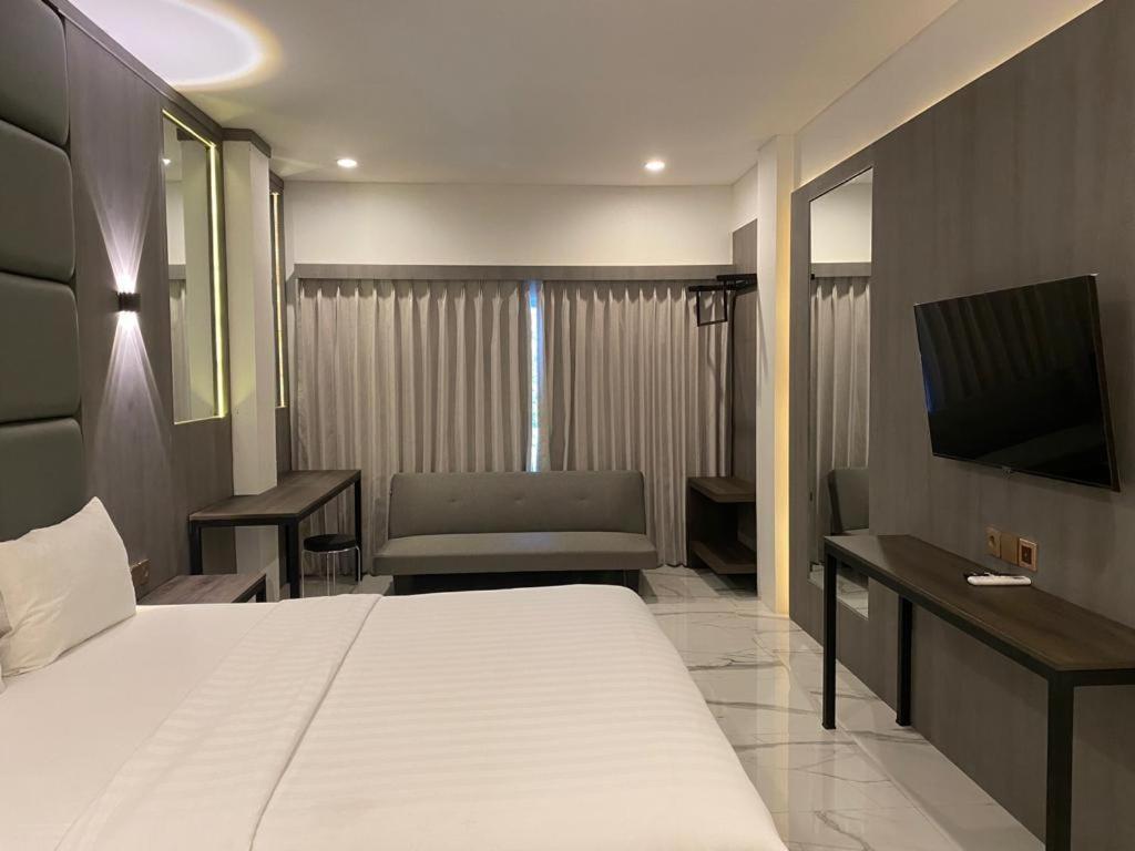 Kuta  Panfila Hotel מראה חיצוני תמונה