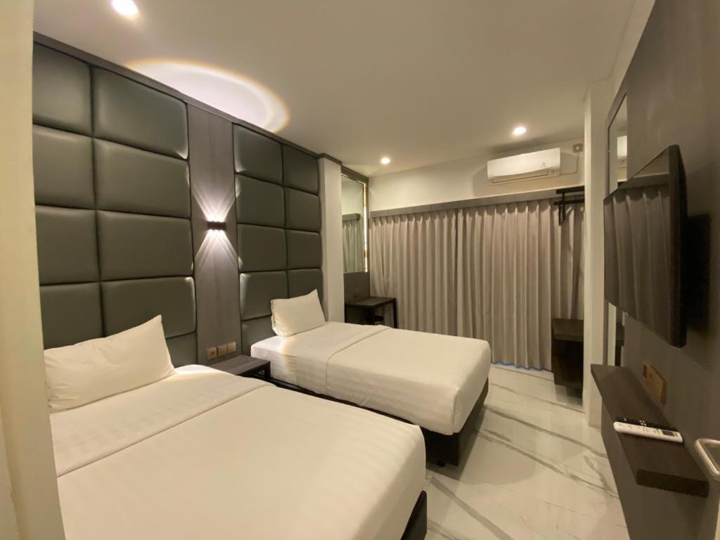 Kuta  Panfila Hotel מראה חיצוני תמונה