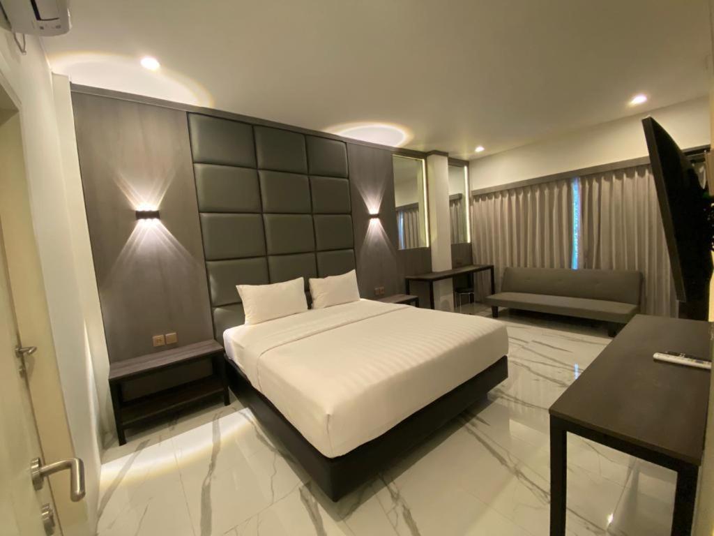 Kuta  Panfila Hotel מראה חיצוני תמונה