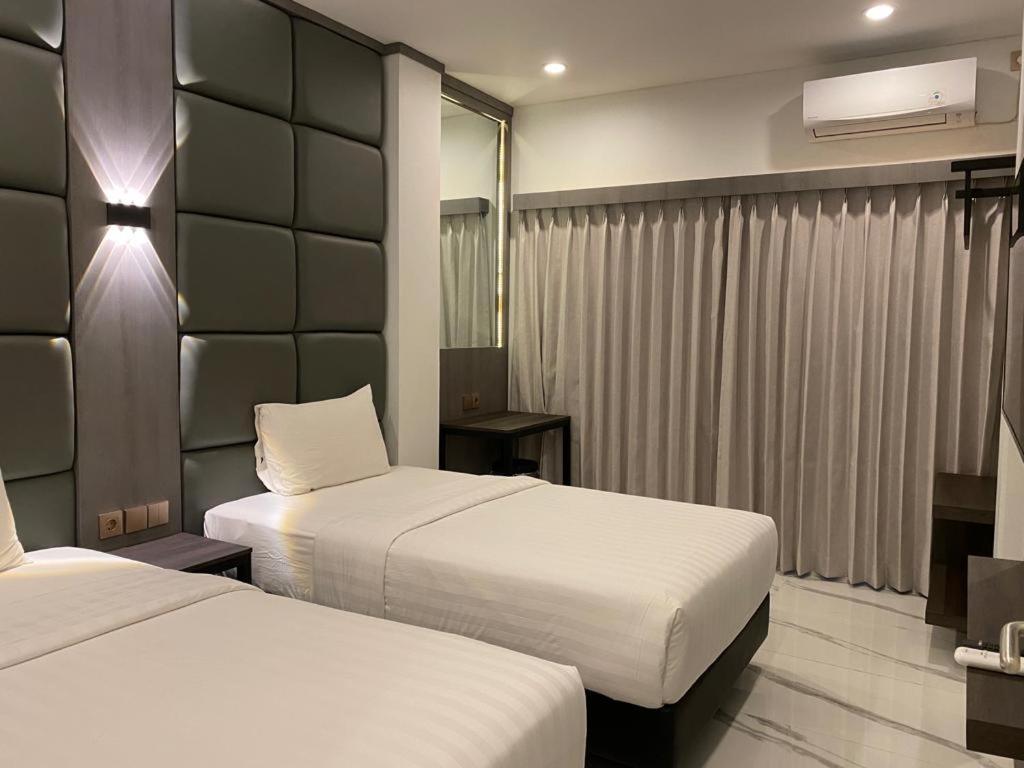 Kuta  Panfila Hotel מראה חיצוני תמונה